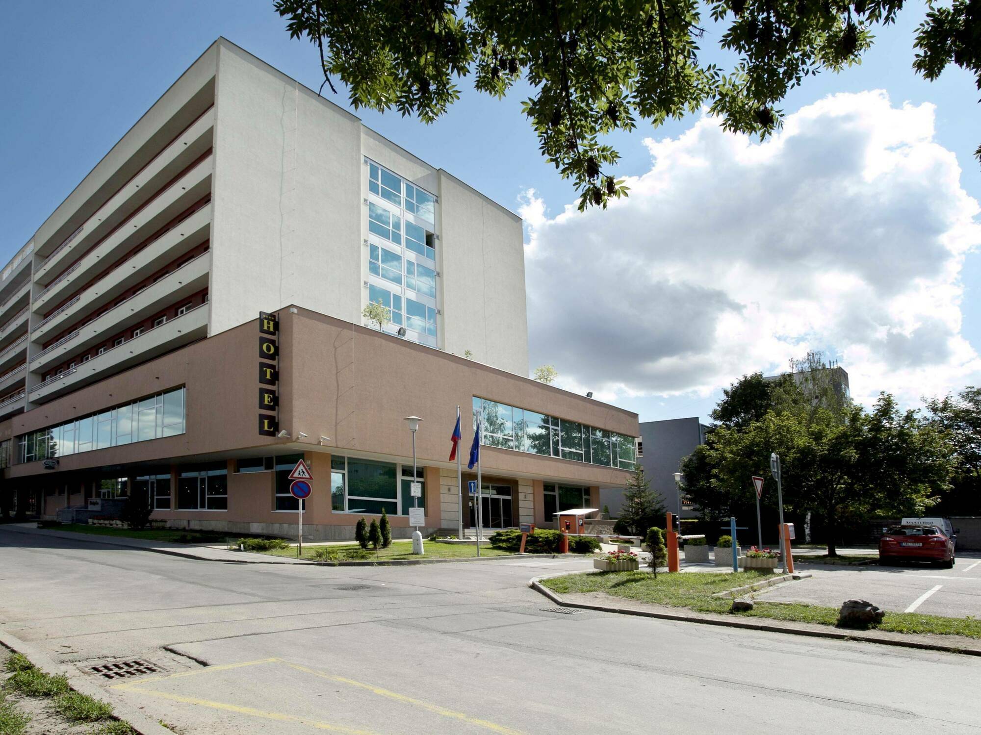 Hotel Avanti